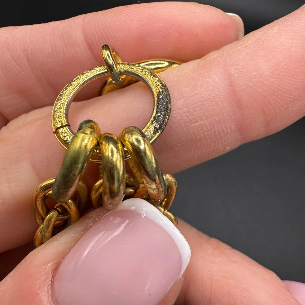 LOT 1556 24K gold plated CHANEL vintage bracelet